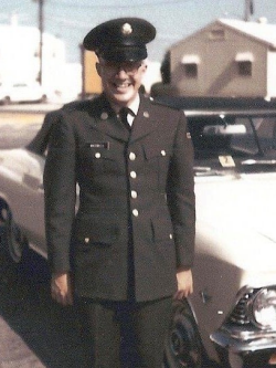 photo of Gerry Maxwell in uniform