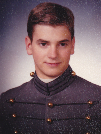 Photof of young Kenneth Roya in uniform